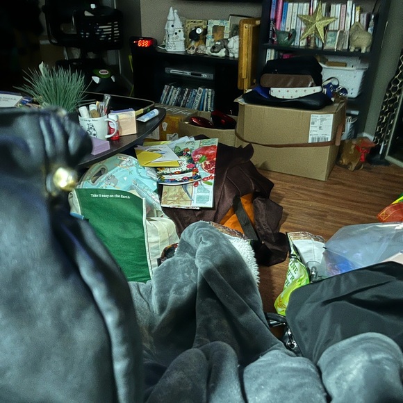 Concepts Black Full Grain Leather Shoulder Bag 13”x14”.  Lightly Used. - Picture 4 of 12